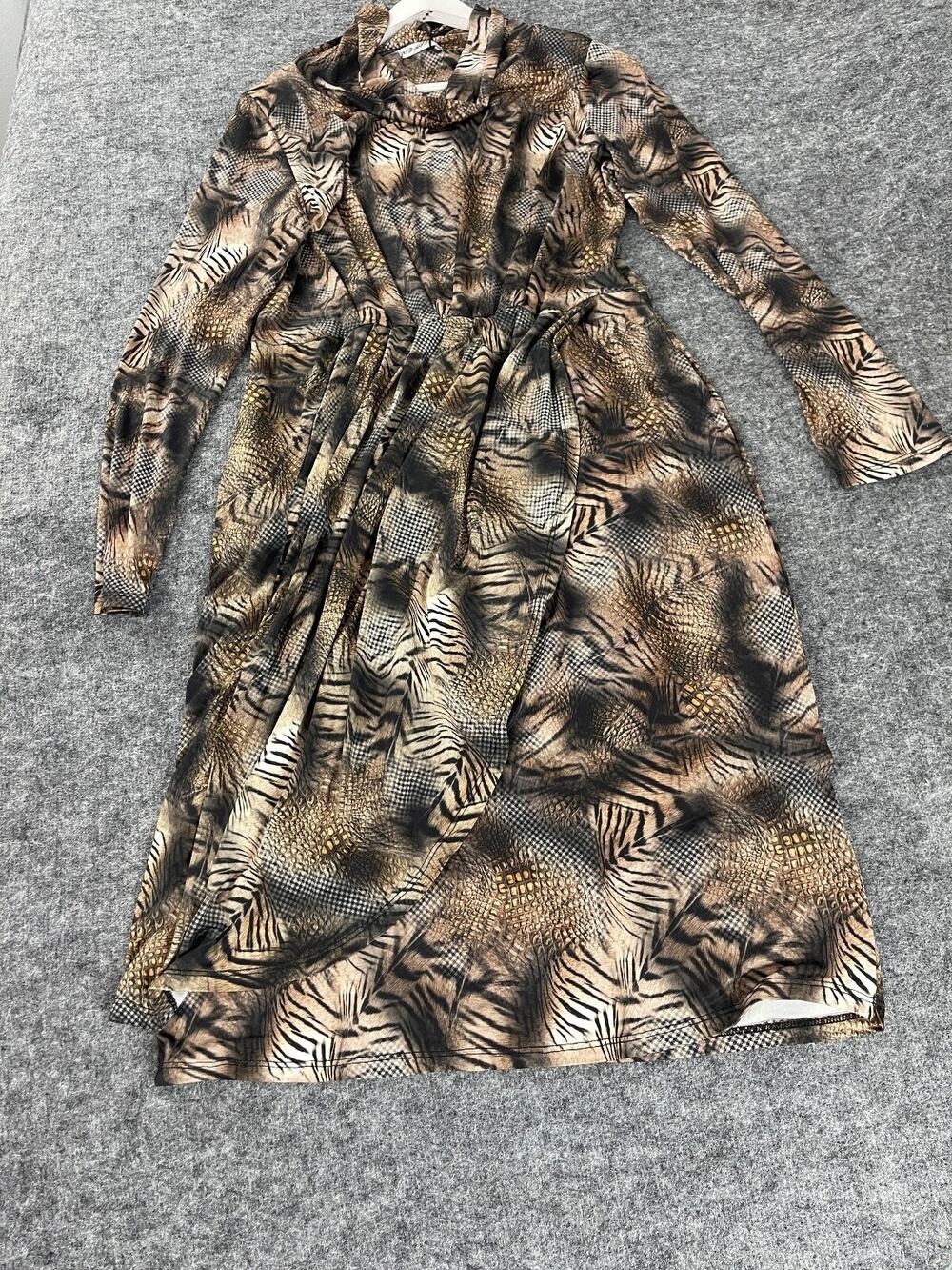 Red Apple Swing Dress Womens 14 Fit Flare Turtle Neck Leopard Tie Dye N335